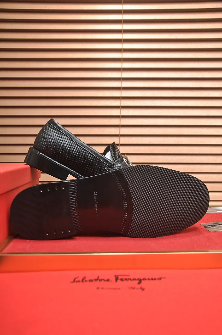Men's shoes 💰460💶 [Ferragamo/Ferragamo] The latest model in the counter. Original imported open-sided high-quality cowhide hand-woven + imported 🐂 cowhide + original luxury metal buckle + original combined outsole. Comparison without pressure 38--45 (45 custom-made)